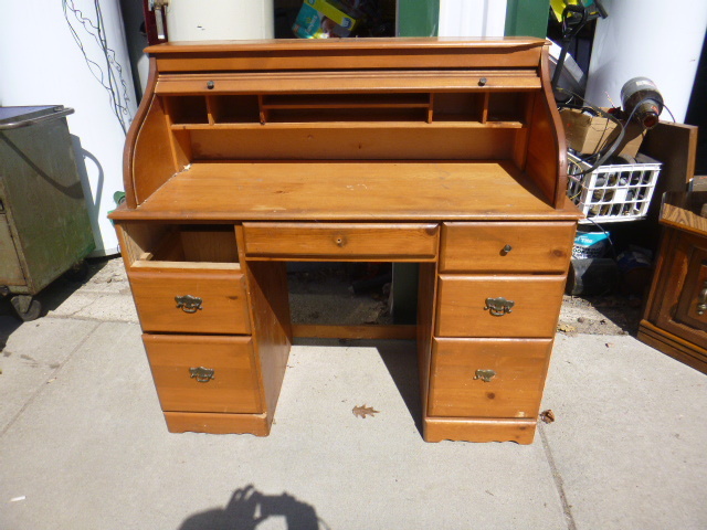 lot 63 image: Roll Top  Desk