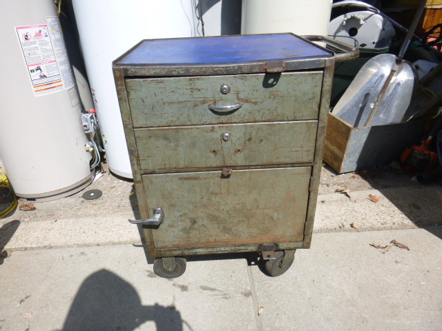 lot 64 image: Metal Work Cart