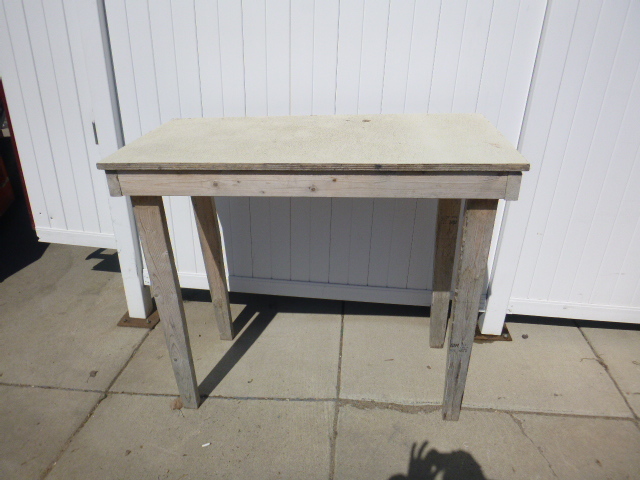 lot 80 image: Work Bench