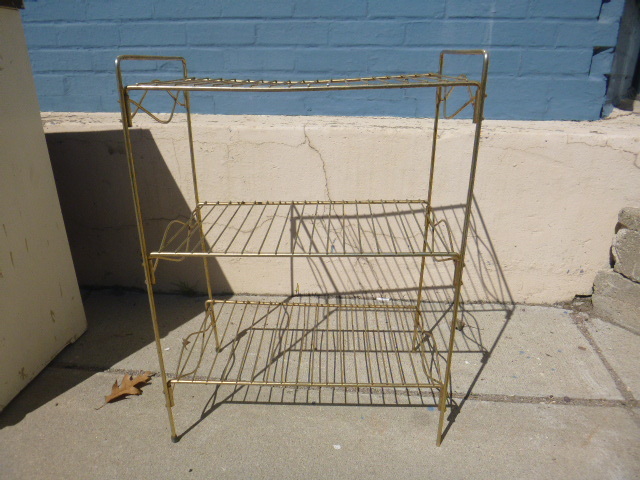 lot 89 image: Metal Rack