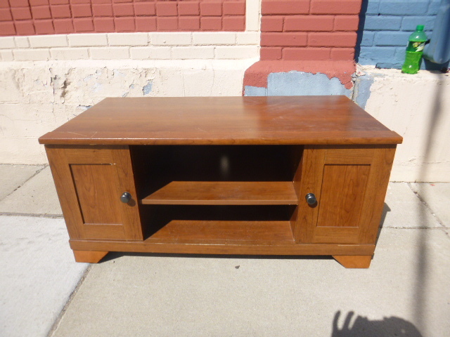 lot 91 image: TV Stand