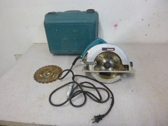 lot 111 image: Makita Circular Saw