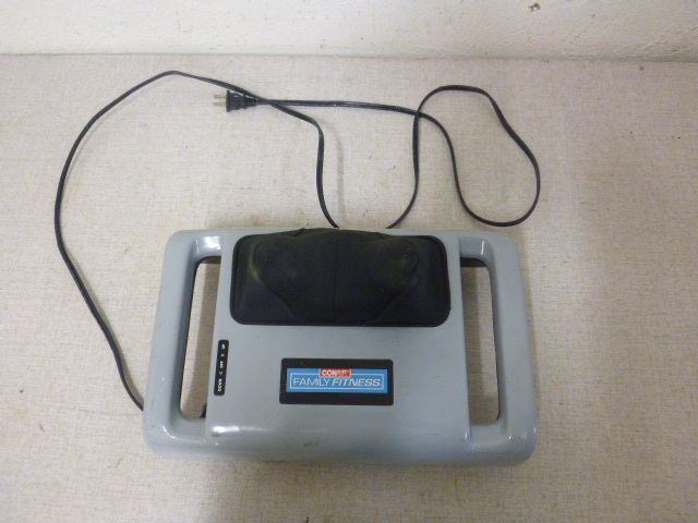 lot 119 image: Conair Family Fitness Neck Massager