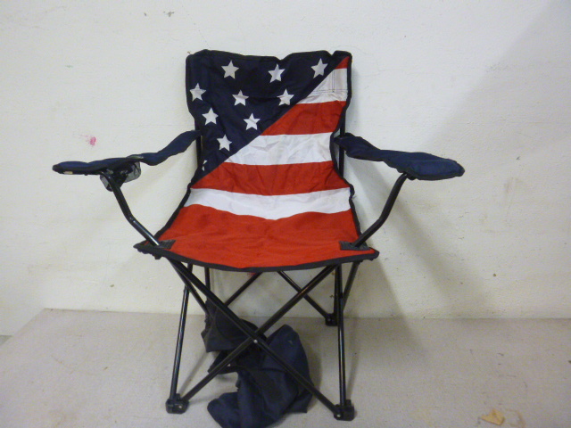 lot 121 image: Folding Camp Chair