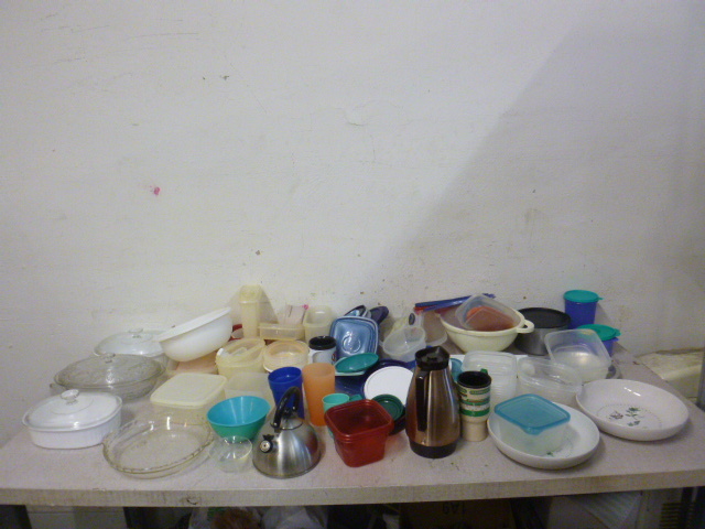 lot 140 image: Miscellaneous Kitchen Items