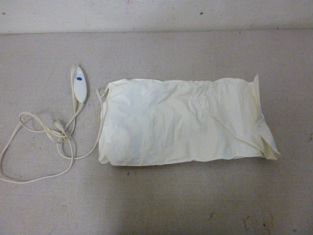 lot 156 image: Heating Pad