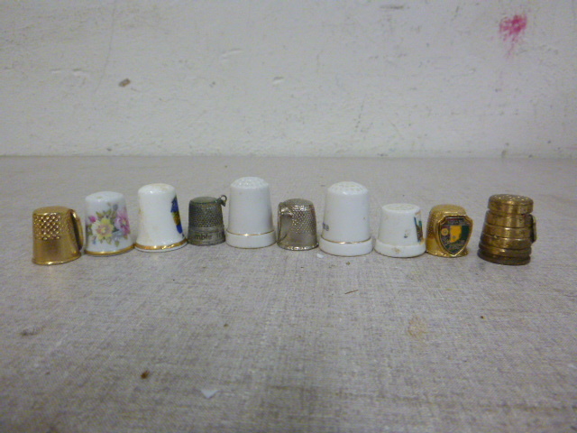lot 168 image: Miscellaneous Collectible Thimbles