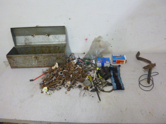 lot 176 image: Miscellaneous Hardware