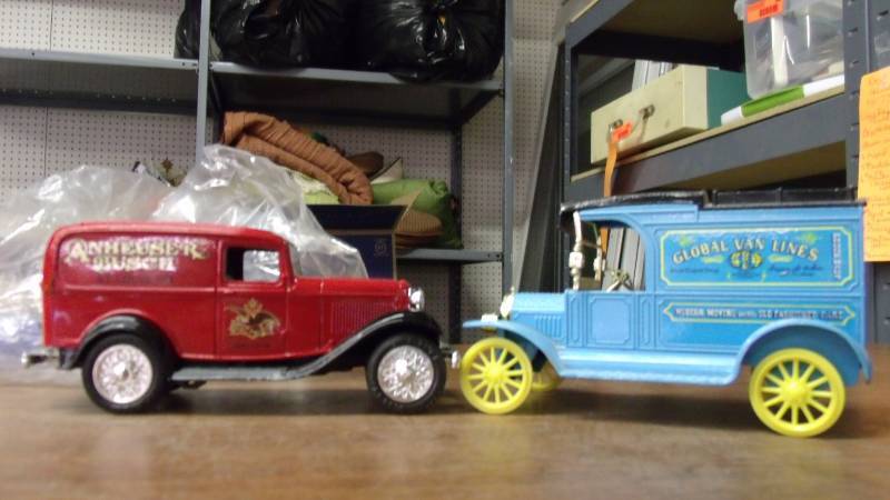 2 unboxed ERTL Cars