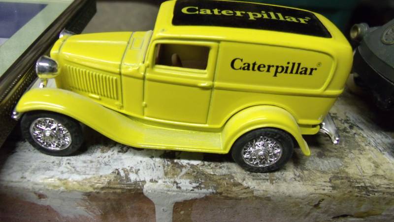 2 unboxed ERTL Cars