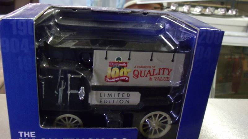 Die Cast Metal Vehicle