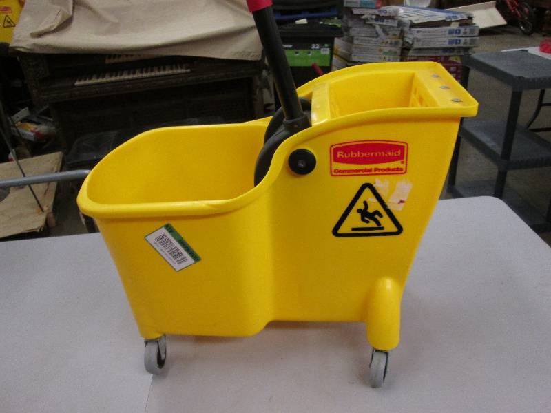 Rubbermaid Tandem Mop Bucket 31 qt ...