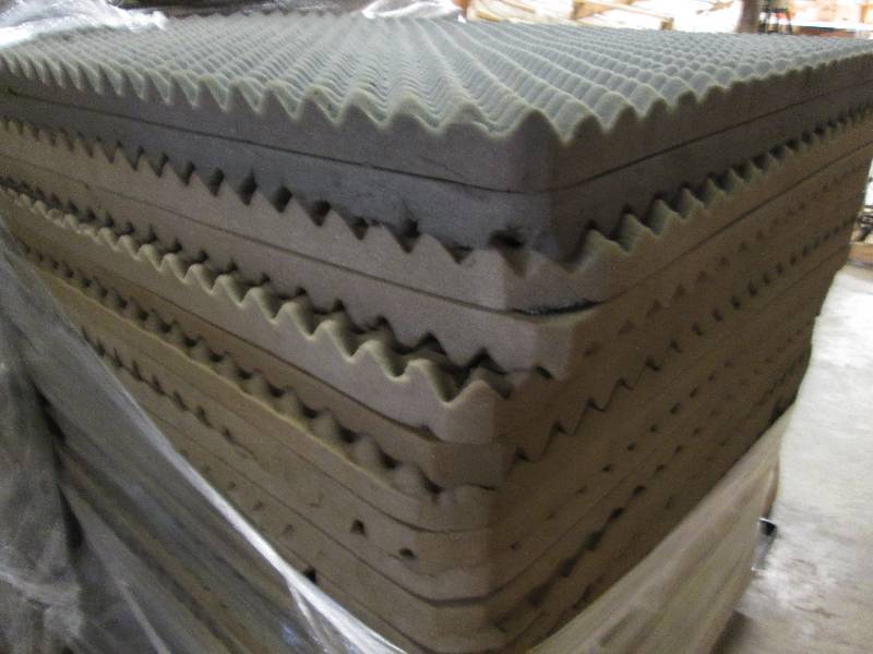 Lot of 5 pr Eggcrate foam packing 4...