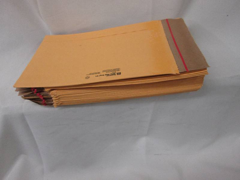 Lot of 25 Jiffy RiGi #1 Mailing Bag...