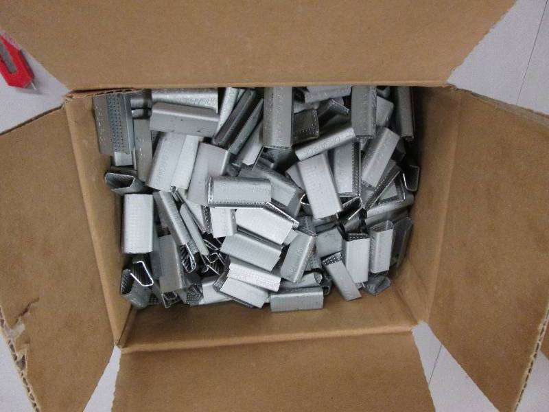 Box of 1000 metal seals...