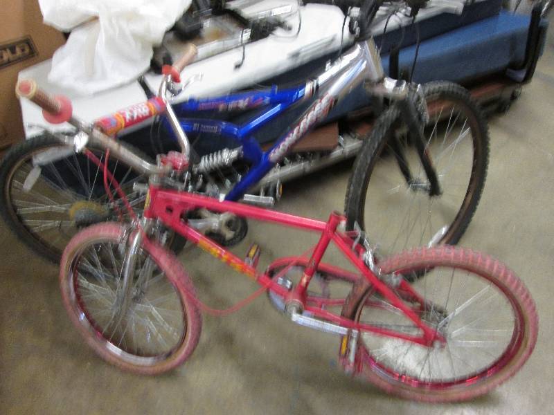Lot of 2 bikes- Mongoose 21 speed, ...