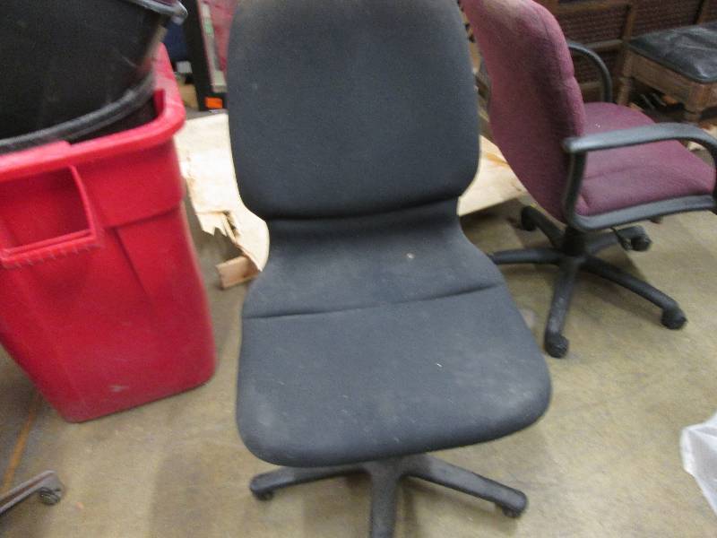 Black office chair with 5 wheels...
