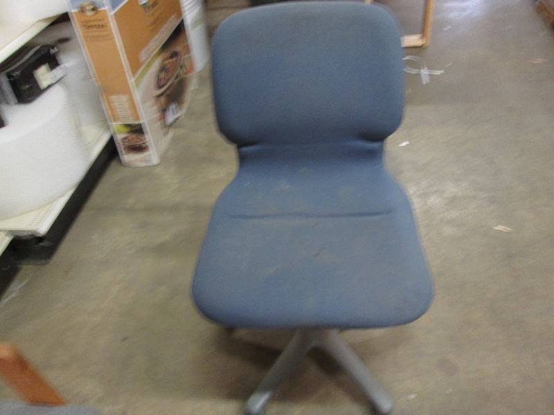 Blue office chair with 5 wheels...