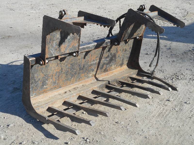 lot 1 image: Commercial 6ft Skid Loader Grapple