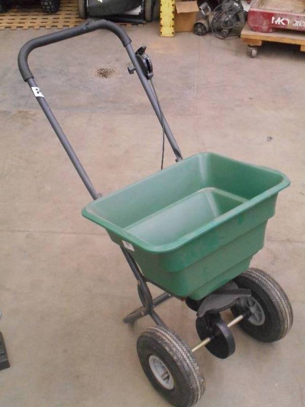 lot 24 image: Walk-Behind Fertilizer Spreader