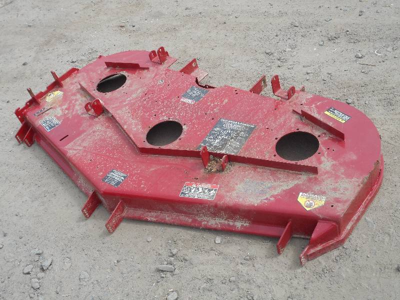 lot 26 image: Like New Toro Turbo-Force 72 Mower Deck