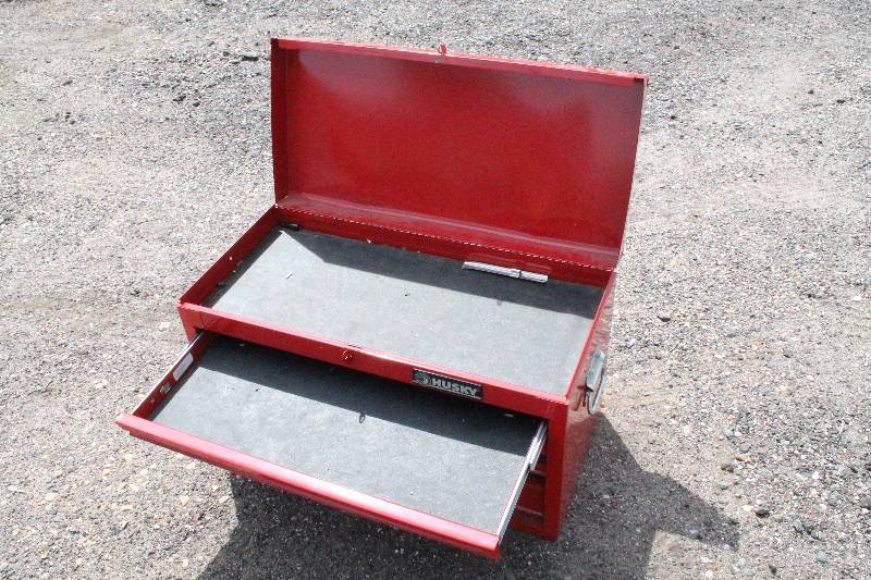 lot 26 image: Tool Box