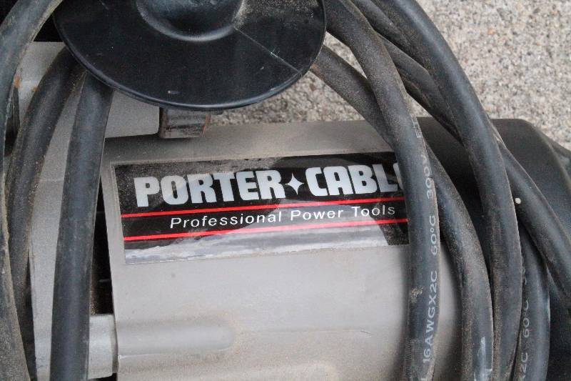 lot 39 image: Paint Remover