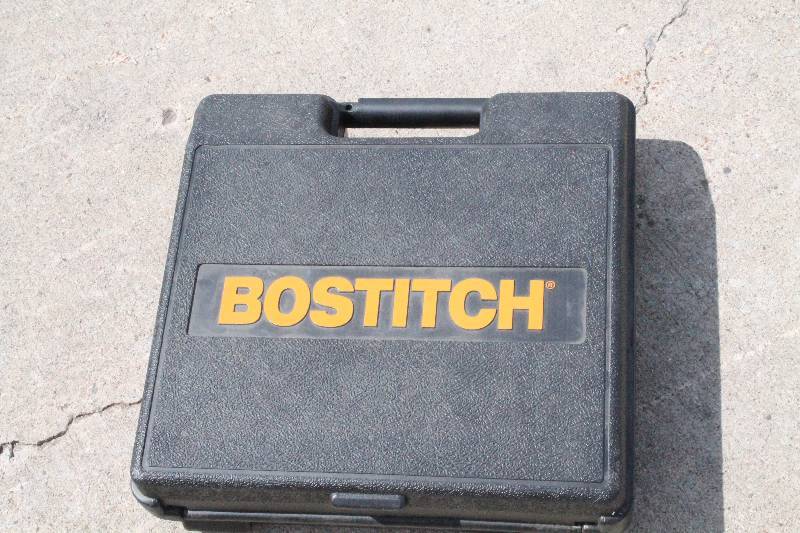 lot 45 image: Fastening Nailer