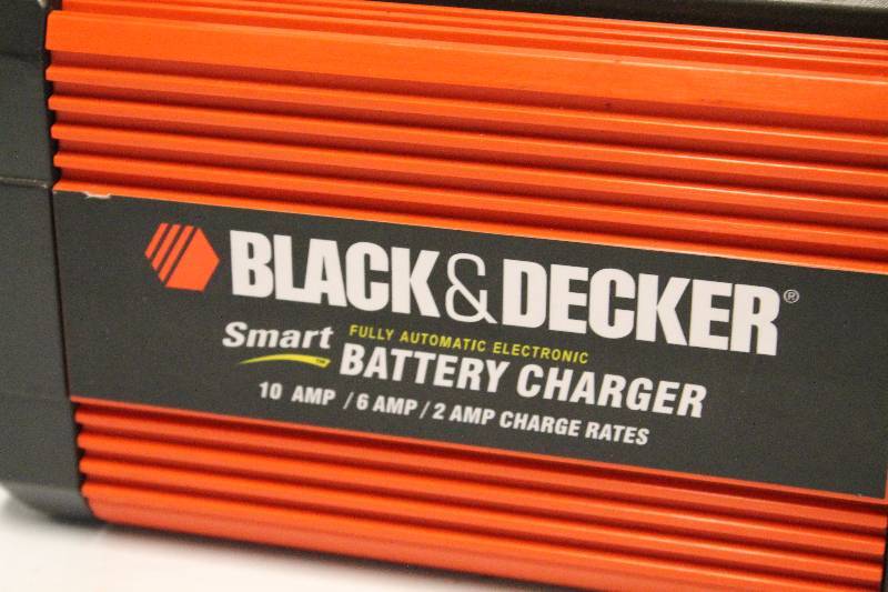 BLACK & DECKER 2 AMP CHARGE RATE AUTOMATIC BATTERY