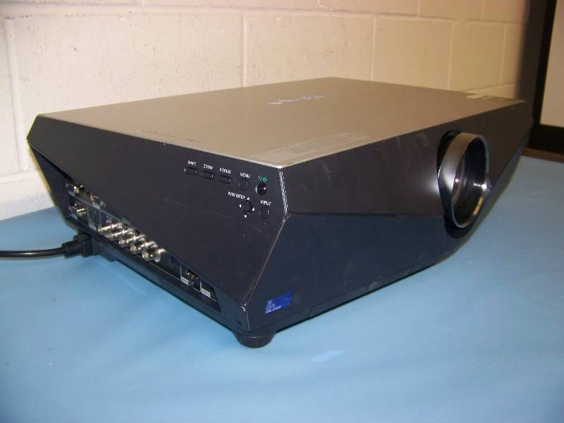 lot 11 image: Sony, VPL-FX40, LCD Projector with HDMI Input
