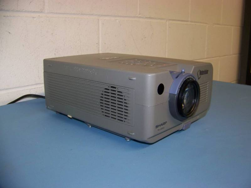 lot 22 image: Sharp, PG-C30XU, LCD Projector