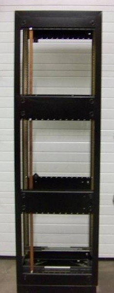 lot 86 image: Emcor, ESQ, Large Computer  Server  Audio  Video Equipment Rack on Castors