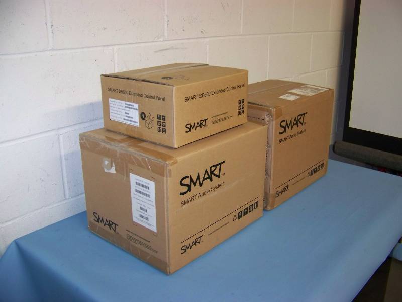 lot 37 image: SMART, Speakers, Audio System and Extended Control Panel - BRAND NEW