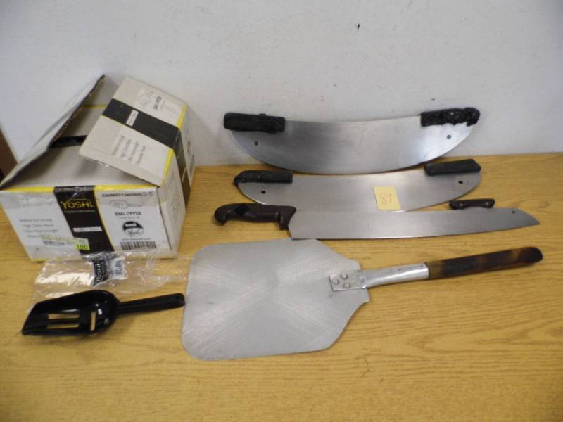 Pizza Knives & Paddle