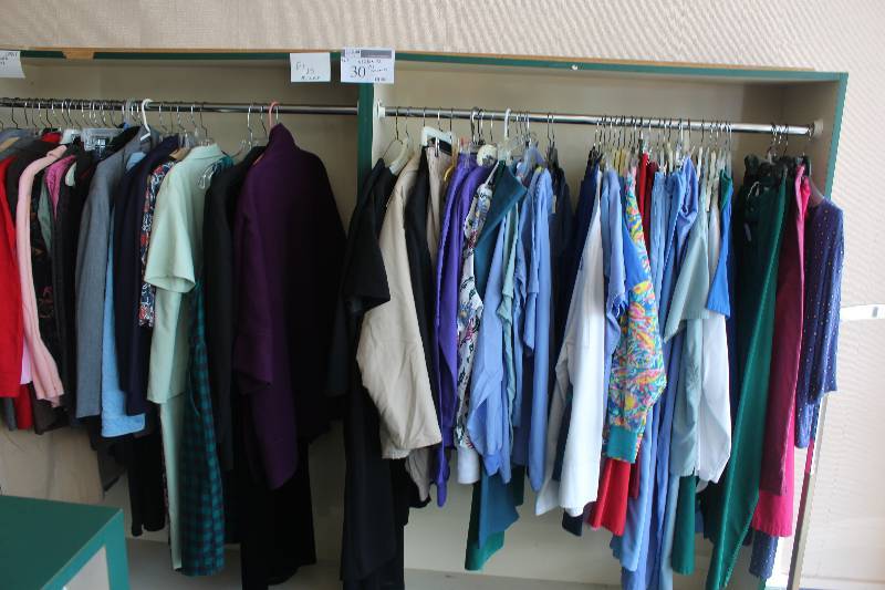 Lot of (2) Clothing Racks