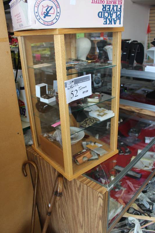 3-Glass Shelf Display Case
