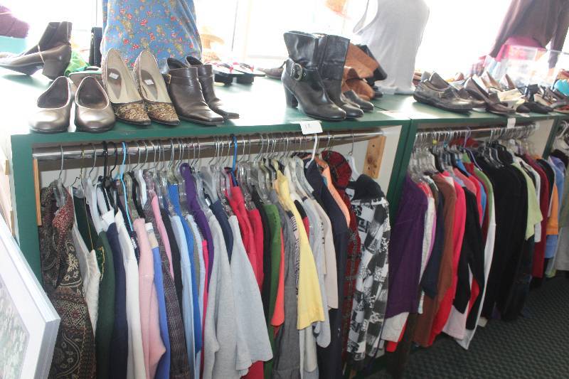 Lot of (2) Clothing Racks