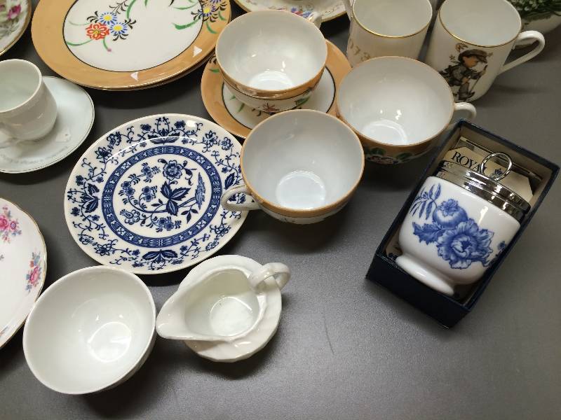 Collectibles - Lot Mixture Of Cups Saucers Teapots Plates Egg Coddler Cream & Sugar  - 20 Pictures - Check out the labels  Believe no chips but may have wear, crazing & Scuffs Underneath