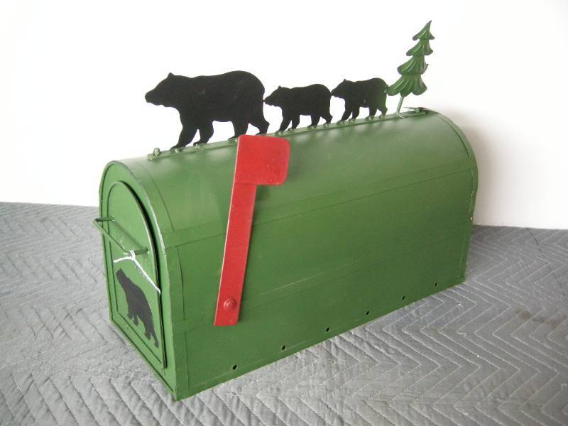 lot 5 image: Black Bear Mailbox