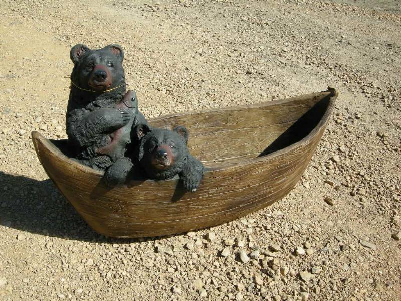 lot 4 image: Black Bear Boat