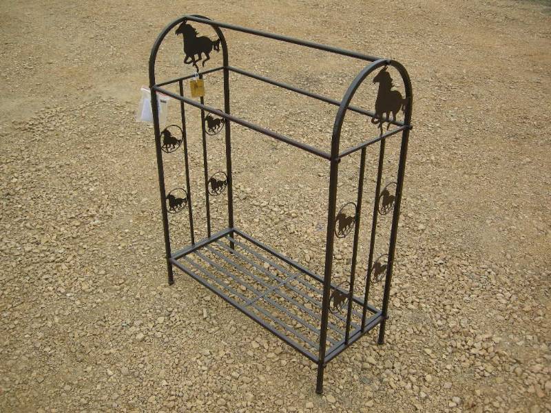 lot 11 image: Metal Horse Quilt Rack