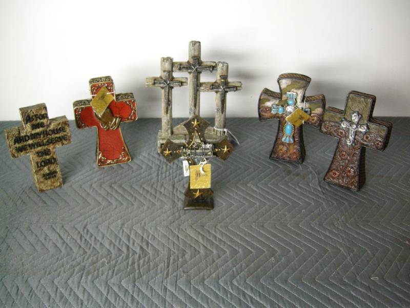 lot 84 image: Standing Crosses
