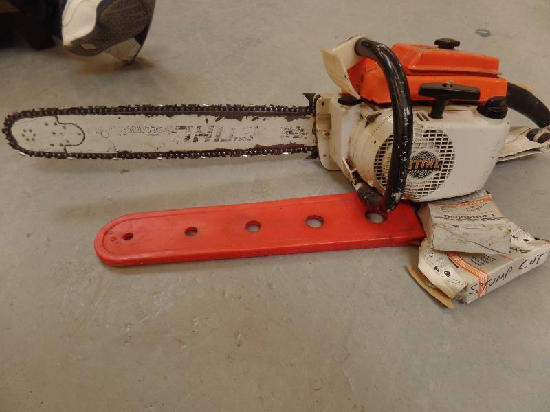 chainsaw