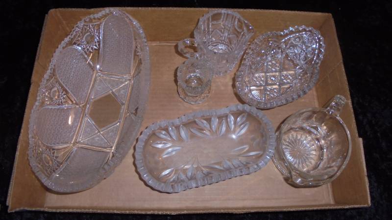 Lot - Misc Glassware
