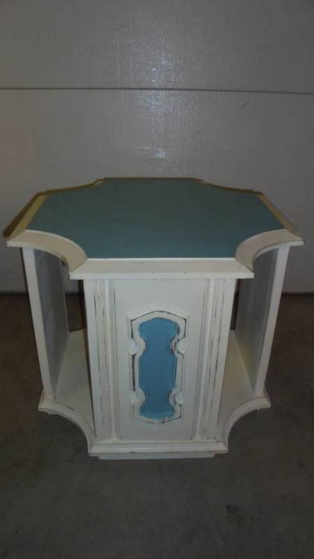 CreamBlue Side Table