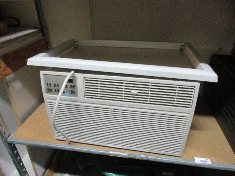 Window AC unit