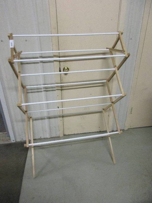 Clothes rack