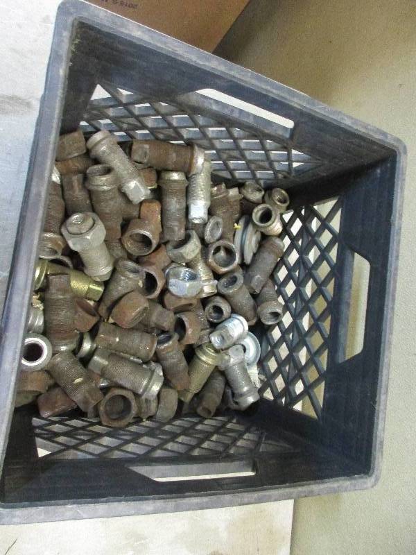 Plow bolts
