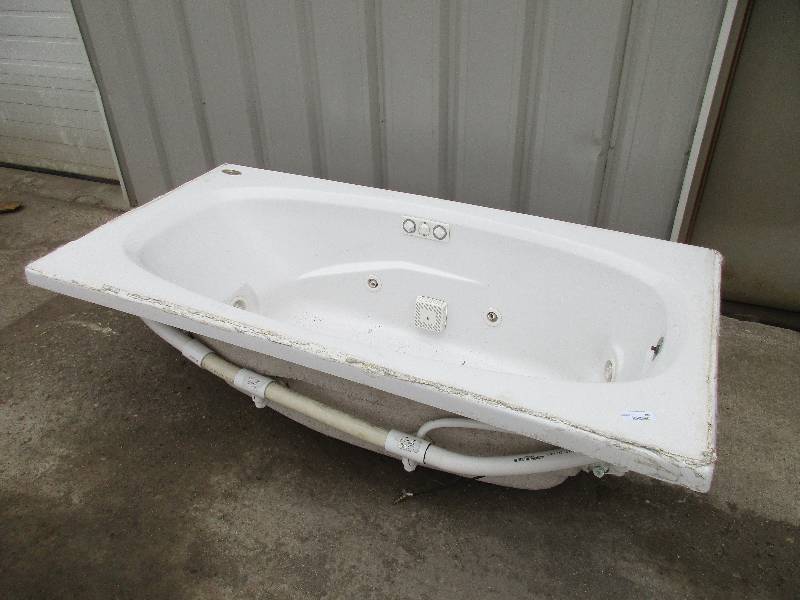 Jacuzzi Tub