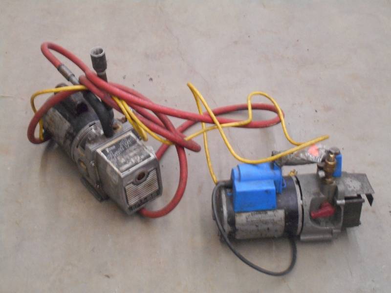 lot 45 image: (2) 120Volt Fast-Vac Pumps ...